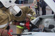 Второй соревновательный день компетенции "Спасательные работы" регионального этапа Чемпионата "Профессионалы" в Пожарно-спасательном колледже