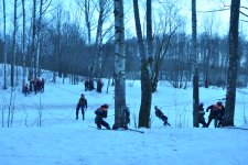 Выездное занятие в Невском лесопарке по выживанию в природной среде в условиях низких температур.